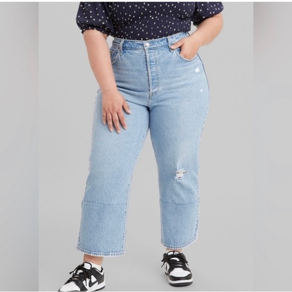 Levi’s Ribcage Straight Ankle Distessed Busted Knee Light Wash Jeans 18W - Picture 1 of 8